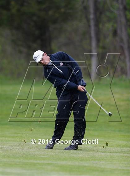 Thumbnail 1 in Westosha Central Invitational photogallery.