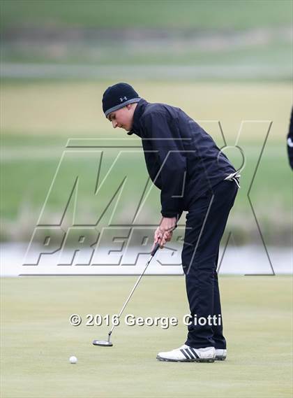 Thumbnail 3 in Westosha Central Invitational photogallery.