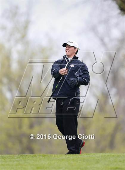 Thumbnail 2 in Westosha Central Invitational photogallery.