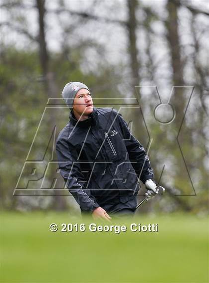 Thumbnail 1 in Westosha Central Invitational photogallery.