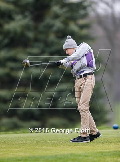 Thumbnail 1 in Westosha Central Invitational photogallery.