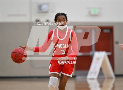 Thumbnail 3 in Lincoln @ Lodi photogallery.