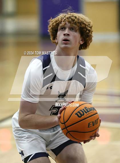 Thumbnail 2 in Porter Ridge vs Providence photogallery.