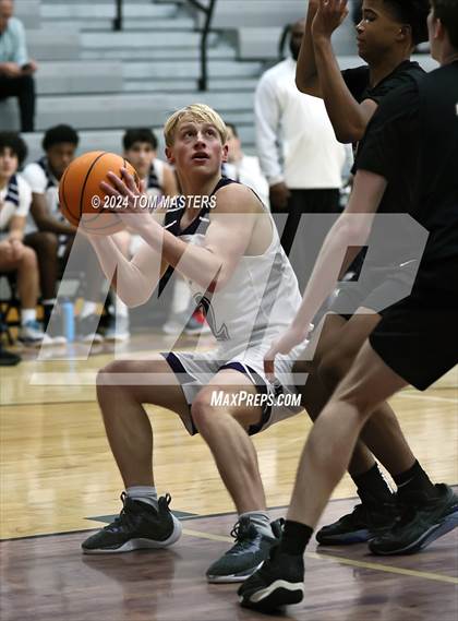 Thumbnail 2 in Porter Ridge vs Providence photogallery.