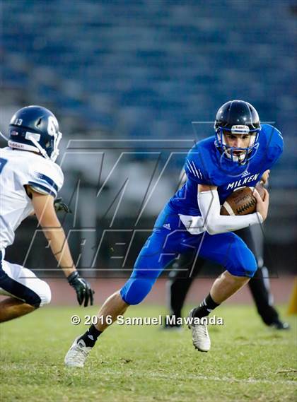 Thumbnail 2 in Milken vs Chadwick photogallery.