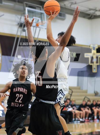 Thumbnail 1 in Harvard-Westlake vs Loyola photogallery.