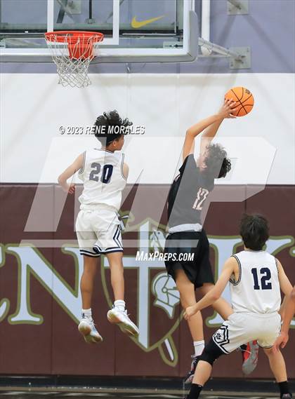 Thumbnail 2 in Harvard-Westlake vs Loyola photogallery.