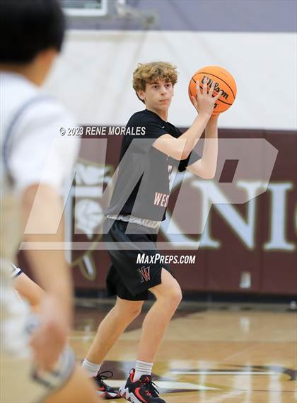 Thumbnail 1 in Harvard-Westlake vs Loyola photogallery.