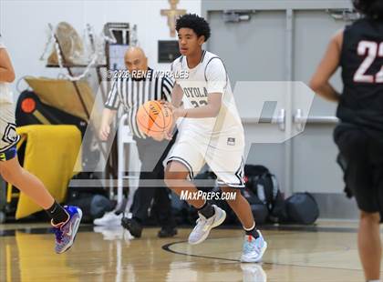 Thumbnail 2 in Harvard-Westlake vs Loyola photogallery.