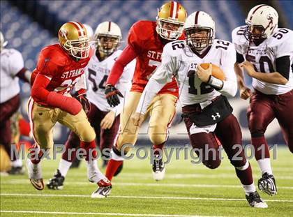 Thumbnail 2 in St. Joseph's Collegiate Institute vs. St. Francis (Monsignor Martin Final) photogallery.