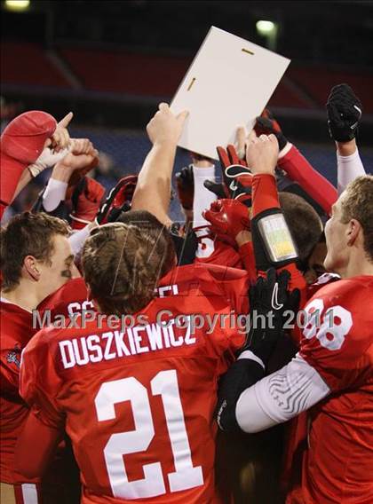 Thumbnail 1 in St. Joseph's Collegiate Institute vs. St. Francis (Monsignor Martin Final) photogallery.