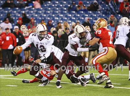 Thumbnail 3 in St. Joseph's Collegiate Institute vs. St. Francis (Monsignor Martin Final) photogallery.