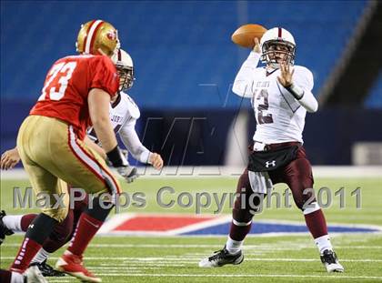 Thumbnail 3 in St. Joseph's Collegiate Institute vs. St. Francis (Monsignor Martin Final) photogallery.