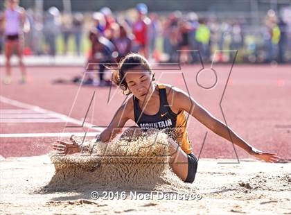 Thumbnail 2 in CIF CCS Masters Track and Field Championships photogallery.
