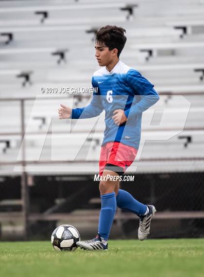 Thumbnail 2 in Jefferson vs. O'Connor (Scrimmage) photogallery.