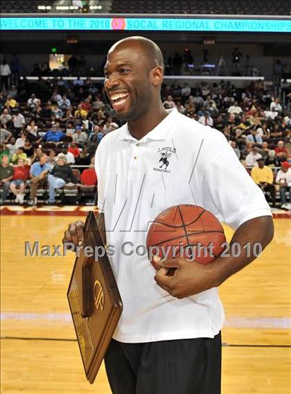 Thumbnail 1 in Compton vs. Lincoln (CIF SoCal D2 Final) photogallery.