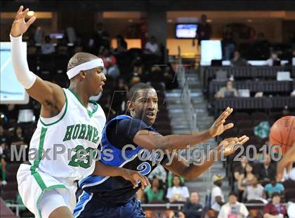 Thumbnail 1 in Compton vs. Lincoln (CIF SoCal D2 Final) photogallery.