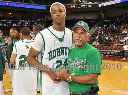 Thumbnail 1 in Compton vs. Lincoln (CIF SoCal D2 Final) photogallery.