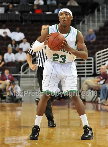 Thumbnail 1 in Compton vs. Lincoln (CIF SoCal D2 Final) photogallery.