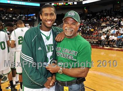 Thumbnail 3 in Compton vs. Lincoln (CIF SoCal D2 Final) photogallery.