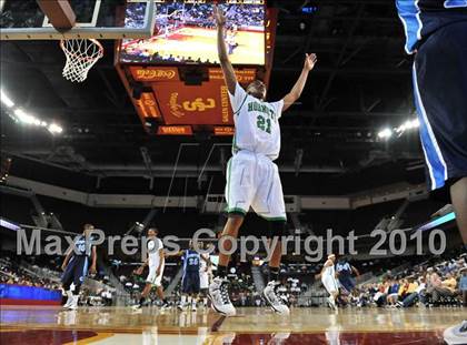 Thumbnail 3 in Compton vs. Lincoln (CIF SoCal D2 Final) photogallery.