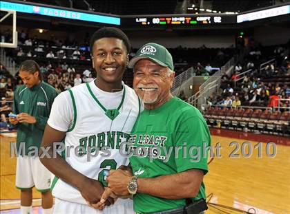 Thumbnail 1 in Compton vs. Lincoln (CIF SoCal D2 Final) photogallery.
