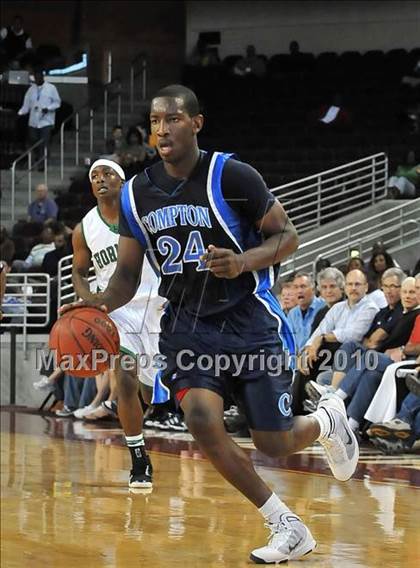 Thumbnail 3 in Compton vs. Lincoln (CIF SoCal D2 Final) photogallery.