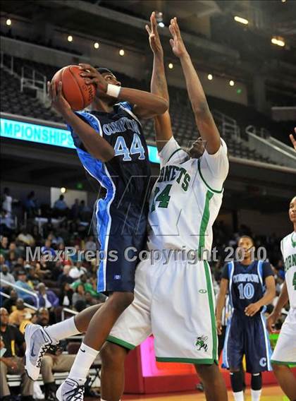 Thumbnail 1 in Compton vs. Lincoln (CIF SoCal D2 Final) photogallery.