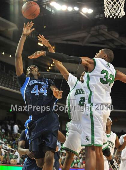 Thumbnail 2 in Compton vs. Lincoln (CIF SoCal D2 Final) photogallery.