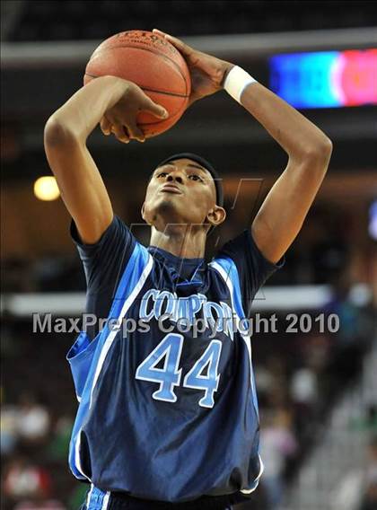 Thumbnail 3 in Compton vs. Lincoln (CIF SoCal D2 Final) photogallery.