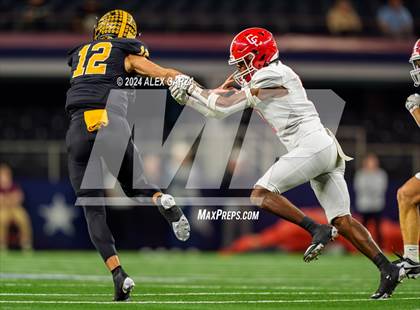 Thumbnail 2 in Columbus @ Malakoff (UIL 3A Division I Football Final) photogallery.