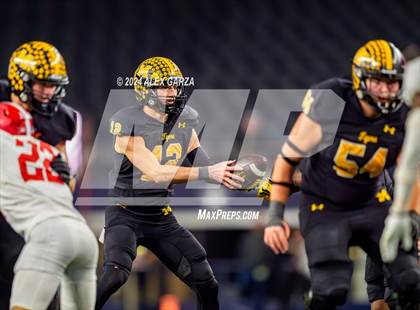 Thumbnail 2 in Columbus @ Malakoff (UIL 3A Division I Football Final) photogallery.