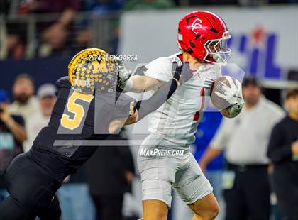 Thumbnail 2 in Columbus @ Malakoff (UIL 3A Division I Football Final) photogallery.