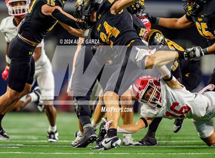 Thumbnail 3 in Columbus @ Malakoff (UIL 3A Division I Football Final) photogallery.