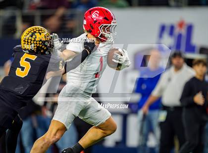 Thumbnail 1 in Columbus @ Malakoff (UIL 3A Division I Football Final) photogallery.