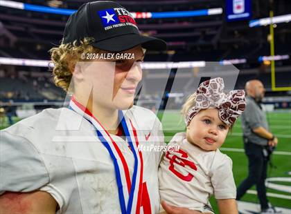 Thumbnail 3 in Columbus @ Malakoff (UIL 3A Division I Football Final) photogallery.