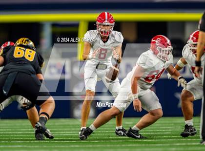 Thumbnail 1 in Columbus @ Malakoff (UIL 3A Division I Football Final) photogallery.