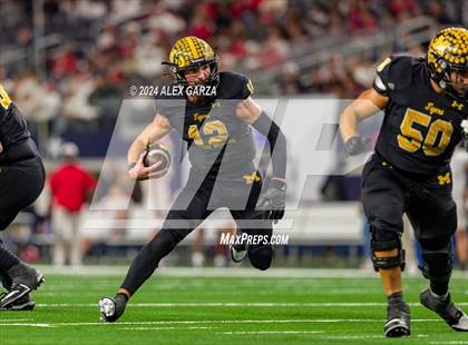 Thumbnail 1 in Columbus @ Malakoff (UIL 3A Division I Football Final) photogallery.