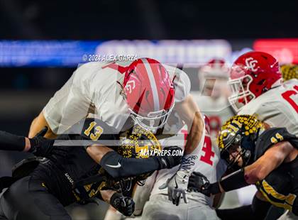 Thumbnail 2 in Columbus @ Malakoff (UIL 3A Division I Football Final) photogallery.