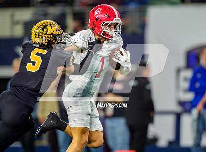 Thumbnail 3 in Columbus @ Malakoff (UIL 3A Division I Football Final) photogallery.