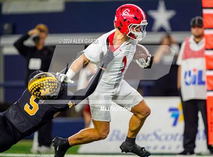 Thumbnail 2 in Columbus @ Malakoff (UIL 3A Division I Football Final) photogallery.