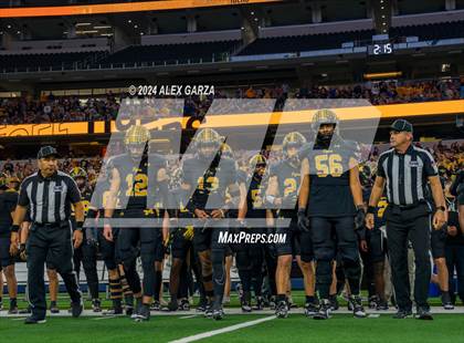 Thumbnail 1 in Columbus @ Malakoff (UIL 3A Division I Football Final) photogallery.