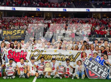 Thumbnail 1 in Columbus @ Malakoff (UIL 3A Division I Football Final) photogallery.