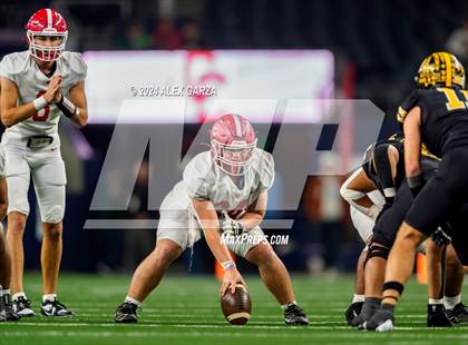Thumbnail 2 in Columbus @ Malakoff (UIL 3A Division I Football Final) photogallery.