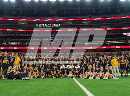 Thumbnail 3 in Columbus @ Malakoff (UIL 3A Division I Football Final) photogallery.