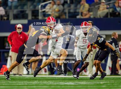 Thumbnail 1 in Columbus @ Malakoff (UIL 3A Division I Football Final) photogallery.