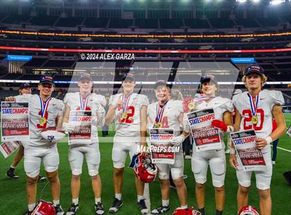 Thumbnail 2 in Columbus @ Malakoff (UIL 3A Division I Football Final) photogallery.