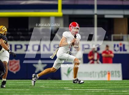 Thumbnail 2 in Columbus @ Malakoff (UIL 3A Division I Football Final) photogallery.