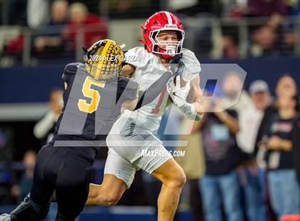 Thumbnail 1 in Columbus @ Malakoff (UIL 3A Division I Football Final) photogallery.