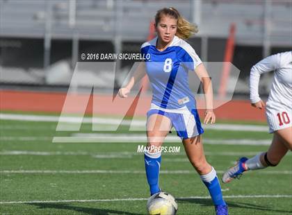 Thumbnail 1 in Desert Ridge vs. Fountain Hills (Coyote Classic Tournament ) photogallery.
